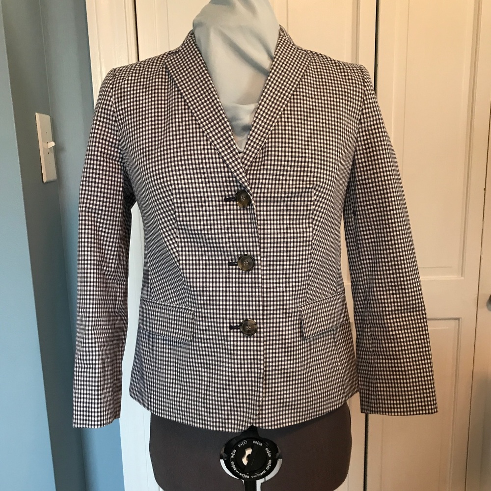 Talbots blue/white checked blazer with 3/4 length sleeves Size 2